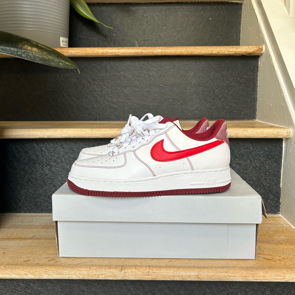 Brand New Mens Nike White And Red Air Force 1 07